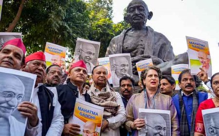 G RAM G Bill 2025: आधी रात को धरने पर बैठा विपक्ष, जी राम जी बिल का विरोध 