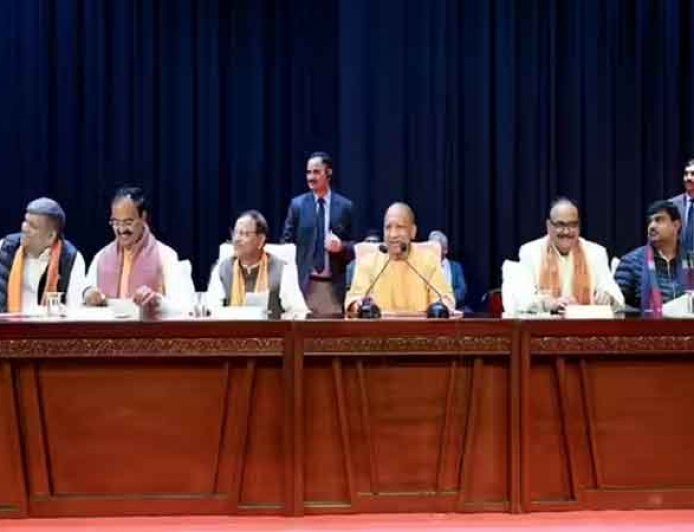 Yogi Cabinet: क्या उलझ जाएगी 2027 की राह? बड़े समीकरण को साध रही योगी सरकार 