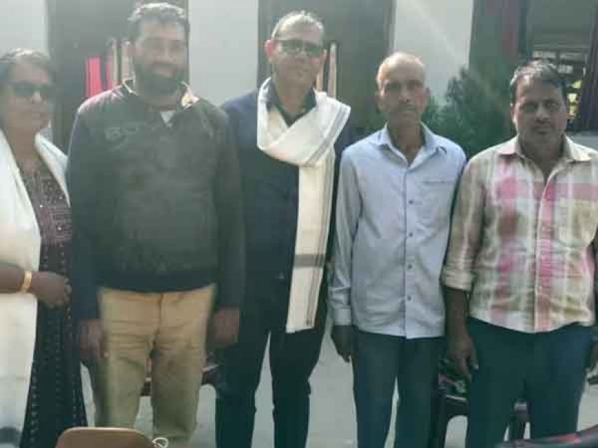 अयोध्या में मांगी थी मिलने की मन्नत; बस्ती में फिजी के कपल को 115 साल बाद मिला बिछड़ा परिवार