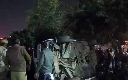 तेज रफ्तार कार ने लिया करीब 20 लोगों को चपेट में: जयपुर की पत्रकार कॉलोनी में भीषण सड़क हादसा