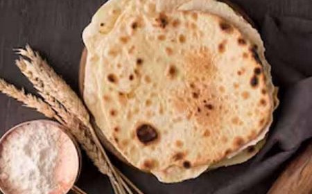 कितना सही है रात में रोटी खाना और एक दिन में खानी चाहिए कितनी रोटी