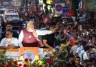हावड़ा के रोड शो में समर्थकों की भीड़ देख गदगद हुए PM मोदी