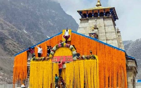 केदारनाथ धाम के खुले कपाट, हर-हर महादेव से गूंजा बाबा का धाम