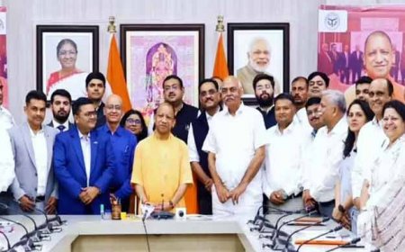 योगी सरकार का बड़ा कदम: फार्मा सेक्टर में 2000 करोड़ का होगा निवेश, 10 हजार युवाओं को मिलेंगी नौकरियां