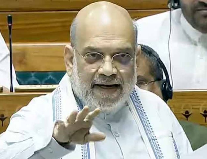 बिना नाम लिए राहुल पर अमित शाह दहाड़े - 'बाल सफेद हो जाएंगे यहां नहीं बैठ पाओगे'