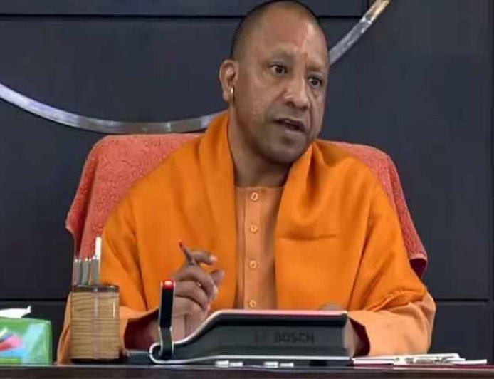 योगी सरकार ने किया कड़ा रुख; यूपी के स्कूलों में कार्यवाहक प्रधानाचार्यों को अब नियमित की तर्ज पर वेतन