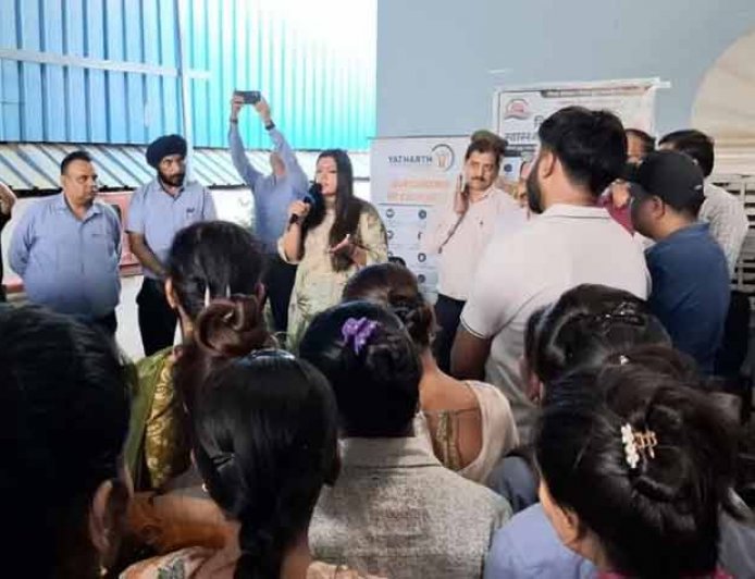 गौतमबुद्धनगर में 1 मई को बड़ा जनकल्याण कार्यक्रम, श्रमिकों को मिलेंगी कई जरूरी सुविधाएं