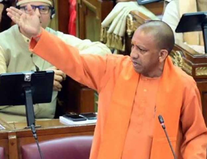 CM योगी का सपा पर हमला, अखिलेश का पलटवार; विधानसभा में महिला आरक्षण पर घमासान