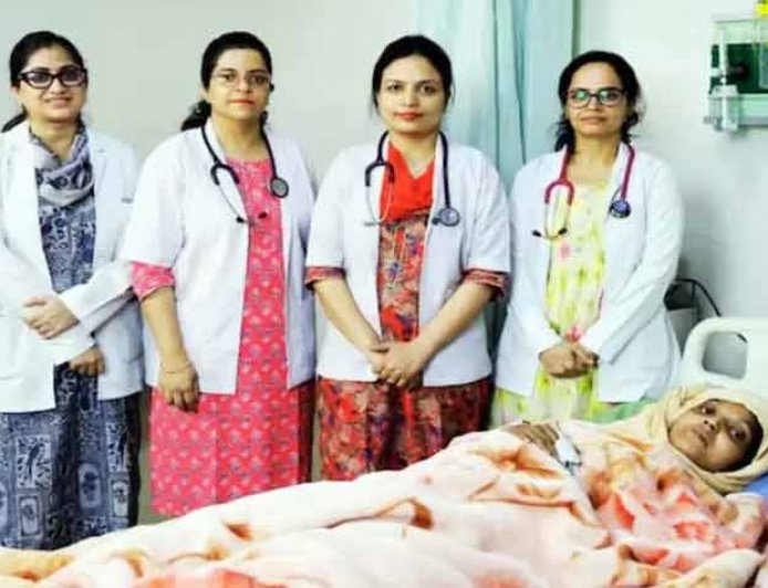 अनोखे मामले से डॉक्टर्स भी हैरान! 5 दिन में 4 बच्चों की मां बनी 31 साल की अमीना, डिलीवरी भी हुई नॉर्मल