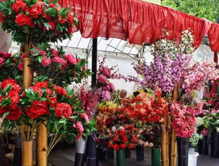 क्या आप भी अपने घर में लगाते हैं आर्टिफिशियल फूल, जानिए क्या कहता है वास्तु शास्त्र
