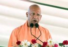 अयोध्या में सीएम योगी बोले- हनुमानगढ़ी मंदिर की सीढ़ियों पर नमाज पढ़ाने का पाप सपा-कांग्रेस ने किया