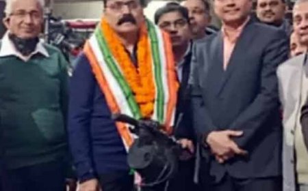 शादी से पहले युवक-युवती की 'मेडिकल कुंडली' बनवा रहे ‘साइकिल वाले डाॅक्टर’, करते हैं देशभर में यात्रा