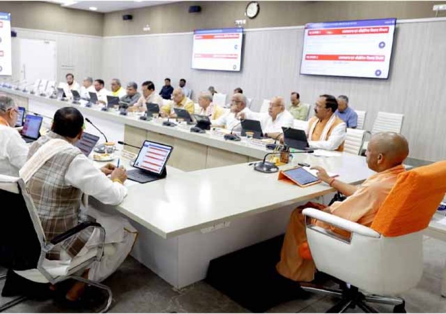 UP Cabinet: 50 हजार छात्राओं को मिलेगी स्कूटी, पेट्रोल और हेलमेट भी देगी सरकार; इस योजना से मिलेगा लाभ