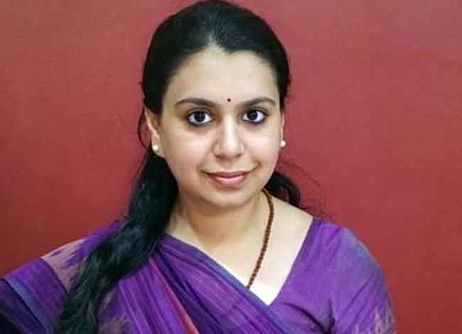 'पद छूट गया, सपना नहीं' - आईएएस दिव्या मित्तल ने 13 साल की सेवा से दिया इस्तीफा, भावुक पोस्ट में लिखा