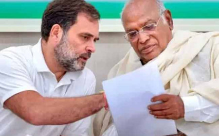 यूपी कांग्रेस में बड़े बदलाव की तैयारी, बदले जाएंगे कई जिलों और शहरों के अध्यक्ष
