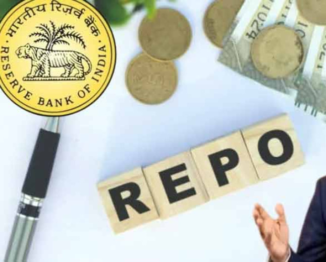 RBI MPC Announcement: नहीं बढ़ेगी लोन की EMI, एमपीसी ने 5.25% पर स्थिर रखा रेपो रेट