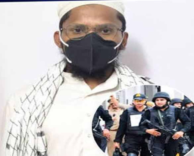 मेरठ की मस्जिद से 'आतंकी' गिरफ्तार: जैश के चीफ मसूद अजहर को मानता है गुरु