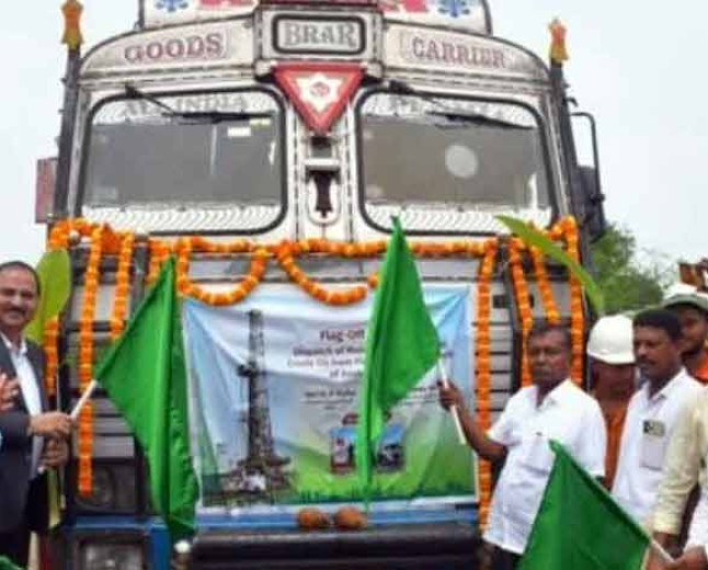 इंतजार खत्म! बंगाल की धरती से निकला कच्चा तेल, ट्रकों के जरिए हल्दिया भेजी गई पहली कमर्शियल खेप