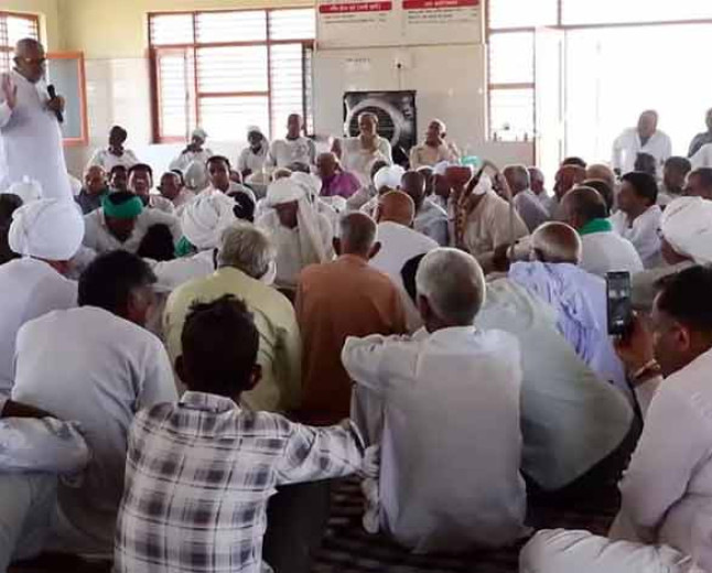 लव मैरिज की तो गांव में नहीं मिलेगी एंट्री, लिव-इन रिलेशनशिप और अश्लील गानों को लेकर लिए खाप पंचायत ने कड़े फैसले